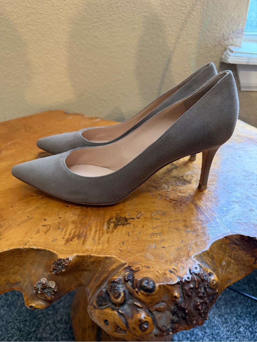Gianvito Rossi Gianvito 85 Grey Suede Pointed-Toe Pumps Women's Size 37.5/US 7.5